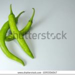 cabe masih berwarna hijau, biasa digunakan untuk sambal Cibiuk (foto shutterstock) cabe masih berwarna hijau, biasa digunakan untuk sambal Cibiuk (foto shutterstock)