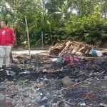 Rumah Jamaludin warga Desa Sirnajaya Kecamatan Tarogong Kaler, rata dengan tanah akibat kebakaran Rumah Jamaludin warga Desa Sirnajaya Kecamatan Tarogong Kaler, rata dengan tanah akibat kebakaran