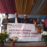 Lazis MTU menyerahkan bantuan paket sembako kepada kalangan guru ngaji, jompo dan fakir miskin Lazis MTU menyerahkan bantuan paket sembako kepada kalangan guru ngaji, jompo dan fakir miskin
