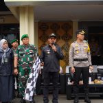 Wakil Bupati Garut Helmi Budiman menyebut, Pemkab Garut merehabilitasi sejumlah ruas jalan kabupaten menyambut idul fitri Wakil Bupati Garut Helmi Budiman menyebut, Pemkab Garut merehabilitasi sejumlah ruas jalan kabupaten menyambut idul fitri