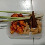 Ramuan herbal perpaduan kunyit, jahe, kayu manis dan serai, dinilai ampuh menyembuhkan penyakit asam lambung Ramuan herbal perpaduan kunyit, jahe, kayu manis dan serai, dinilai ampuh menyembuhkan penyakit asam lambung