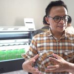 keterangan foto:Kepala Bidang Pengembangan Usaha Koperasi dan Usaha Mikro Diskop UKM Garut, Yadi Arriyadi, memberikan keterangan terkait Garut Packaging House di Gedung GPH, Jalan Ahmad Yani, Kecamatan Garut Kota, Kabupaten Garut, Jum'at (Foto : Muhamad Azi Zulhakim/Diskominfo Garut). keterangan foto:Kepala Bidang Pengembangan Usaha Koperasi dan Usaha Mikro Diskop UKM Garut, Yadi Arriyadi, memberikan keterangan terkait Garut Packaging House di Gedung GPH, Jalan Ahmad Yani, Kecamatan Garut Kota, Kabupaten Garut, Jum'at (Foto : Muhamad Azi Zulhakim/Diskominfo Garut).