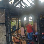 Yudha Puja Turnawan Anggota DPRD Garut Fraksi PDI Perjuangan kunjungi rumah Sapni lansia korban kebakaran di Desa Bunisari Yudha Puja Turnawan Anggota DPRD Garut Fraksi PDI Perjuangan kunjungi rumah Sapni lansia korban kebakaran di Desa Bunisari