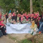 Antusiasme Mimah Nurdaniah Bertadabbur Alam Bersama Wanita Hebat ke Bukit WAHEGAR