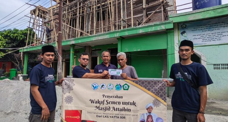 Pendistribusian 70 Zak Semen LKS YATTA Pendistribusian 70 Zak Semen LKS YATTA