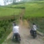 Tiang jaringan internet yang di tanam di tanah warga Tiang jaringan internet yang di tanam di tanah warga