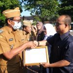 Wabup Garut Serahkan Penghargaan Sekolah Adiwiyata Tingkat Kabupaten Garut Wabup Garut Serahkan Penghargaan Sekolah Adiwiyata Tingkat Kabupaten Garut