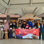 lks al hikmah bersama anak yatim dan jajaran pemerintah setempat