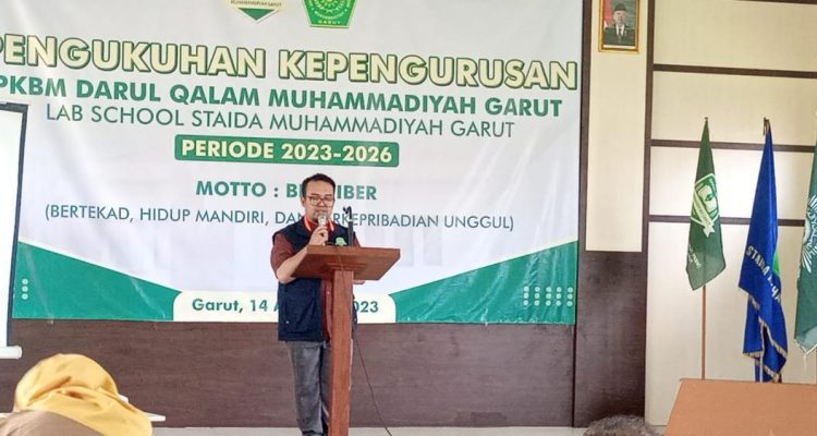 Acara pengukuhan pengurus PKBM