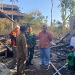 Yudha bersama kades, Babinsa dan kader PDI Perjuangan PAC Karangpawitan mengunjungi rumah Asep Yudha bersama kades, Babinsa dan kader PDI Perjuangan PAC Karangpawitan mengunjungi rumah Asep