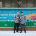Ustadz Buddy Oconk perwakilak Ikadam 12 (kanan)